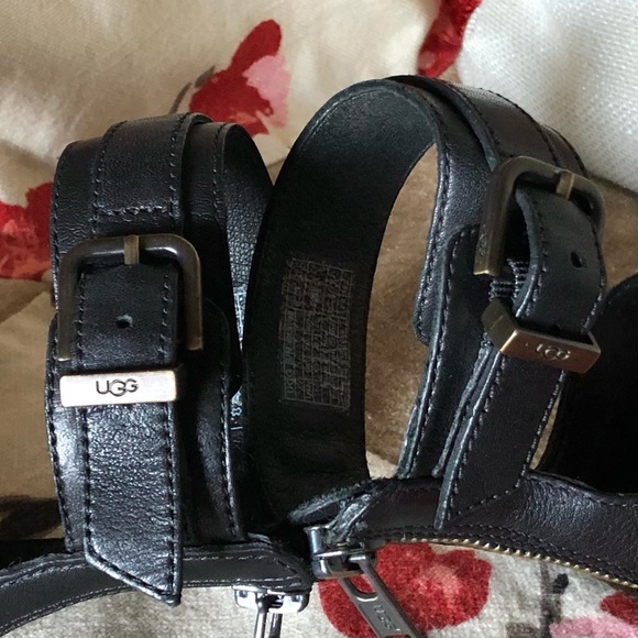 Uggs Sandals - Picture 6 of 13